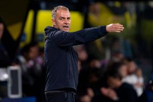 世体：弗里克召集35名球员训练，含9名青训营球员及新援巴尔德吉