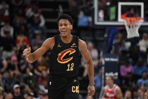 华体会hth注册-两位锋线大将！亨特&amp;奥科罗替补合砍27分 防守端均有建树