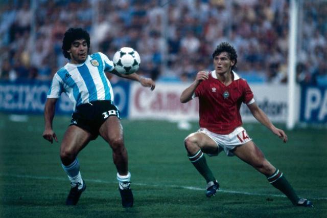 diego-maradona-with-sandor-sallai-during-world-cup-1982.jpg